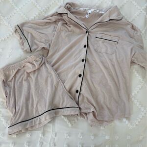 Pink pajama button set